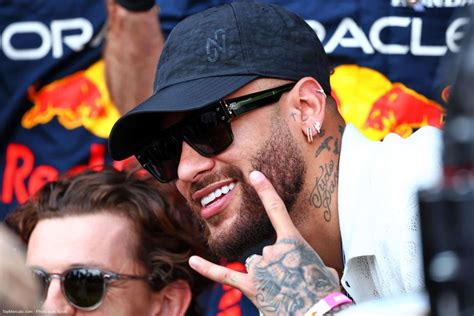 Psg Neymar Au C Ur De Deux Nouvelles Pol Miques