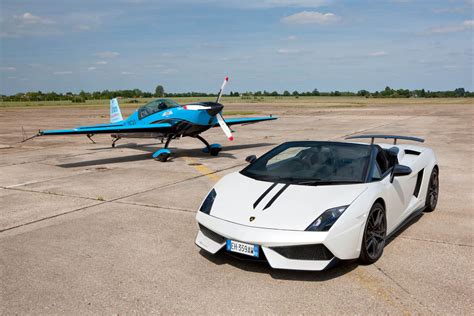 Video: Lamborghini vs. stunt plane | evo