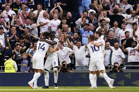 Tottenham 2 0 Manchester United 5 Talking Points As Spurs Secure