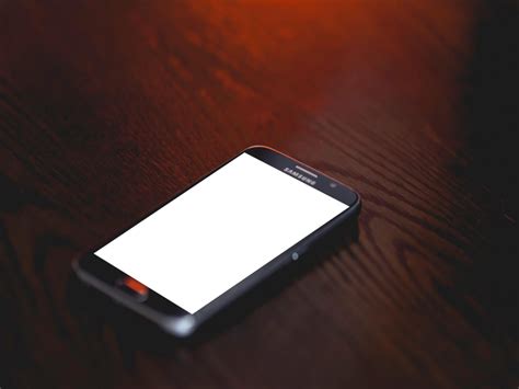 Free Mobile Mockup Messy Mobile