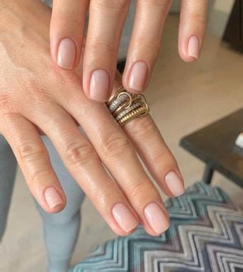 Natural Summer Nails Embrace Elegance With Trendy Styles In