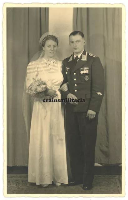 Orig Foto Ak Portrait Hochzeit Luftwaffe Unteroffizier Mit Orden