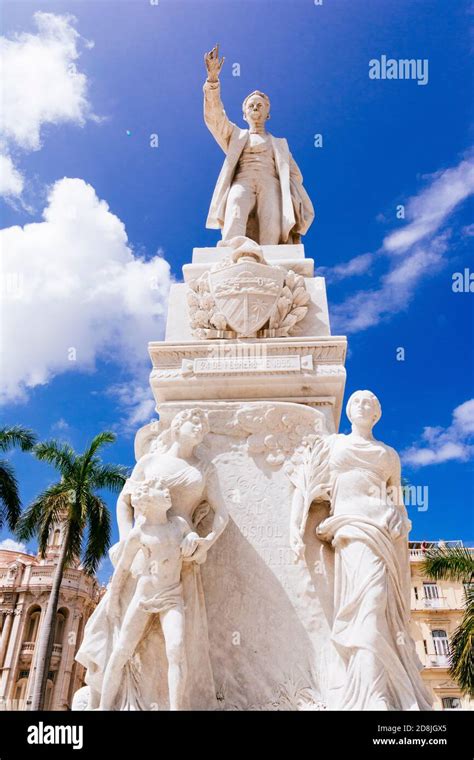 Statue of José Martí Parque central La Habana La Havana Cuba