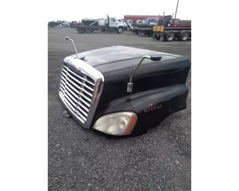 Freightliner Cascadia Hood Oem A17 15340 004 In Umatilla Or 27550