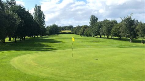 Clays Golf | Toptracer Driving Range in Wrexham