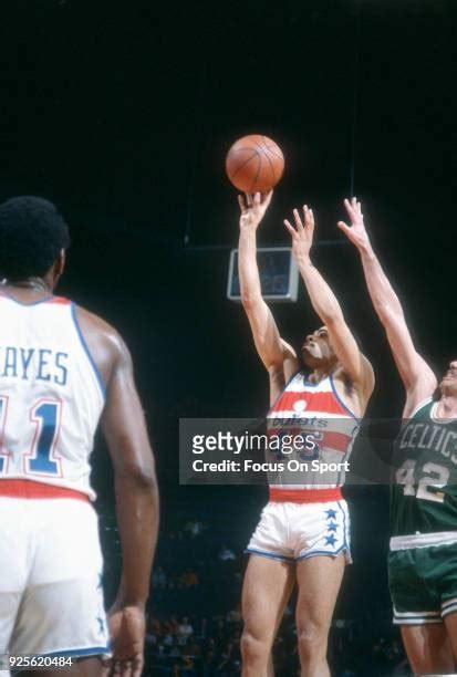 Washington Bullets Phil Chenier Photos and Premium High Res Pictures ...