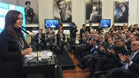 Los Periodistas Argentinos Exigen Ruedas De Prensa Y Comunicaci N