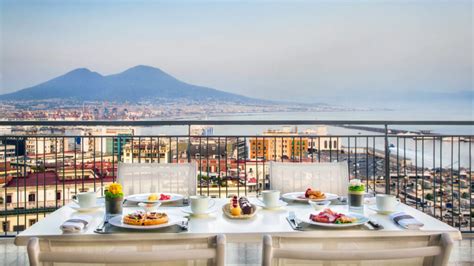 The Best Resorts in Naples, Italy