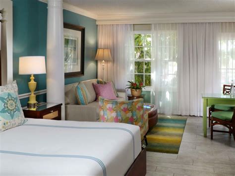 Key West Luxury Resort suites | Ocean Key Resort & Spa