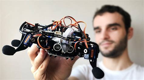 Je Fabrique Un Robot Combattant Youtube