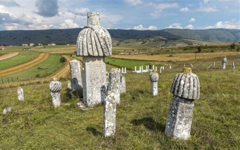 Glamo Mjesto Sa Najve Im Ni Anom U Evropi I Jedinstvenim Fenjer