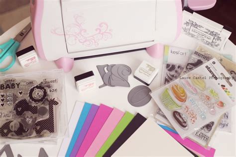 Le Mat Riel De Base Pour Faire Du Scrapbooking Les Petits Riens