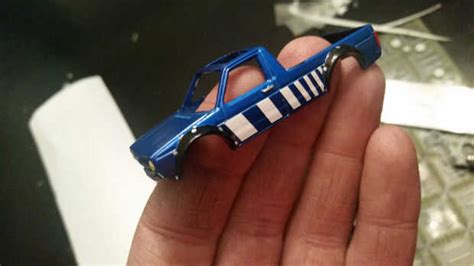 Personalizar o renovación de Hot Wheels Paso 5 detalle askix