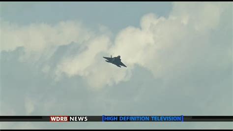 Air show practice thunders over downtown Louisville - WDRB 41 ...