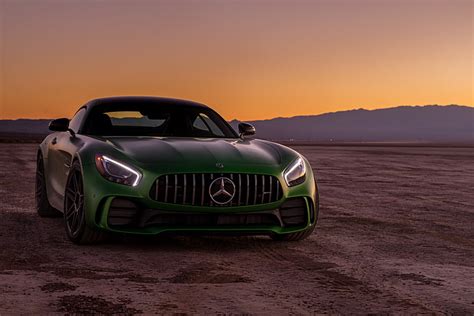 Tablero Autoequilibrante Negro Y Verde Mercedes AMG GT R Auto