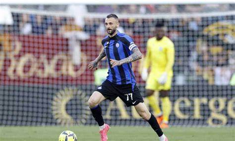 Brozovic Si Allontana Dall Inter L Al Nassr Alza L Offerta A Mln C