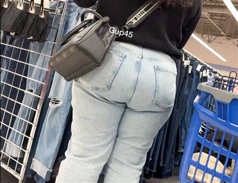 OC Big Booty Milf Showing Her Fat Ass In Jeans Tight Jeans Forum