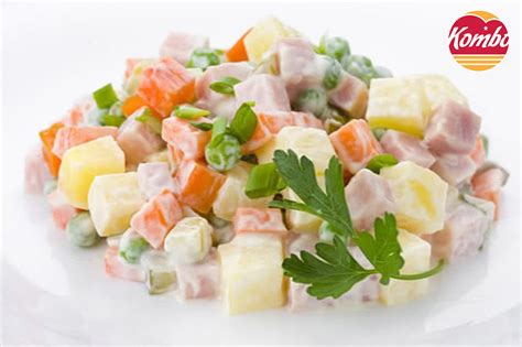 Cẩm nang hướng dẫn cách làm salad nga hoa quả tươi ngon và bổ dưỡng