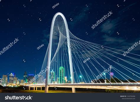 Margaret Hunt Hill Bridge Night Dallas Stock Photo 1243756306 ...