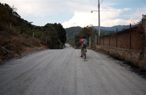 SCOP Comunidades de Zitácuaro con mejores vialidades SCOP