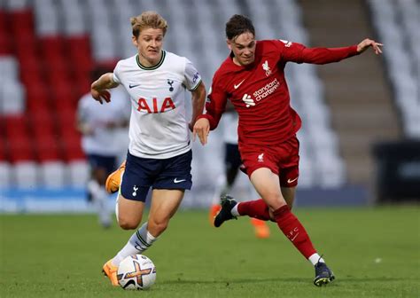 Bayer Leverkusen Show Interest In Liverpool S Luke Chambers Get