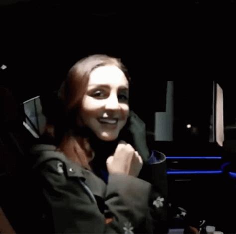 Angham Flying Angham Flying Kiss Discover Share GIFs