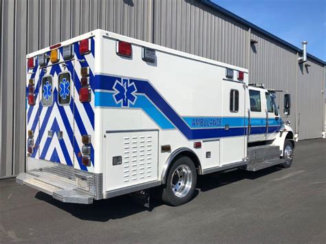 International Life Line Medium Duty Ambulance Emv Trader