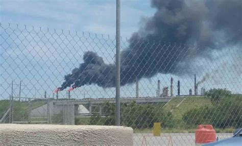 Falla El Ctrica Provoca Desfogue En Refiner A De Nl