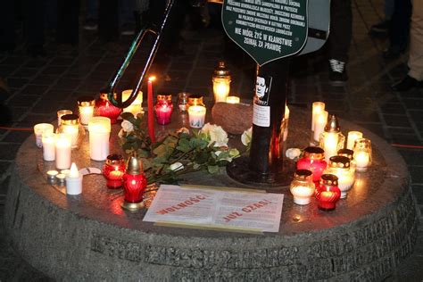 Podpalił się pod Pałacem Kultury i Nauki Protestował przeciwko władzy