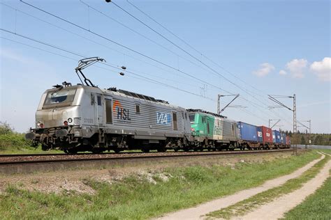 Akiem 37025 0 und 37021 Containerzug Waghäusel Akiem 3702 Flickr