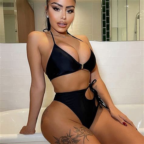 China Customized Sexy Mature Solid Black Triangle Sling String Neck V Neck Halter Bikini Set