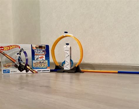 Продам Трек Hot Wheels Track builder Петля з прискорювачем оригінал 300 грн Інші ігрові