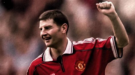 Denis Irwin | Man Utd Legends Profile | Manchester United