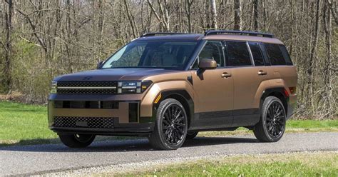 Nhiều mẫu ô tô gầm cao hot dự kiến ra mắt Việt Nam trong nửa cuối Báo Dân trí