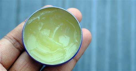 Vaseline for Moisturizer: Benefits, Drawbacks, and More