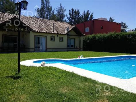 Venta Casa 3 Dormitorios 18 Años 125m2 1 Cochera Casa Con Piscina En