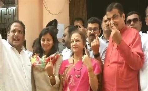 2019 Lok Sabha Elections Nitin Gadkari Casts Vote In Nagpur