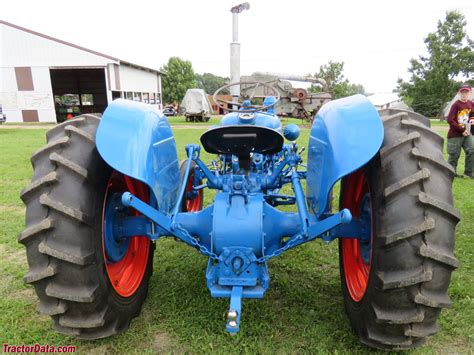 TractorData Fordson Dexta Tractor Photos Information