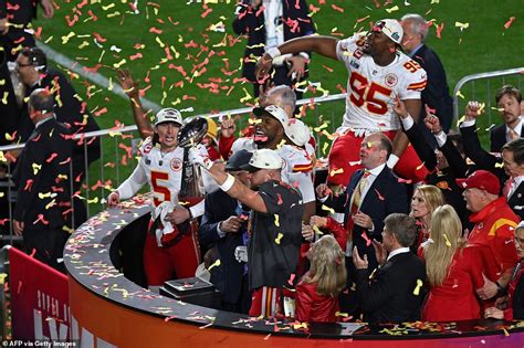 Kansas City Chiefs Wins Super Bowl Lvii As Patrick Mahomes Inspires Comeback Daily Mail Online