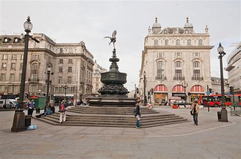 Piccadilly Square, West End, London - Cleaning London