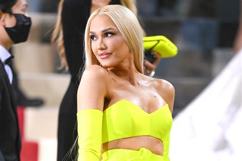 Gwen Stefani S True Babe Song Everything To Know