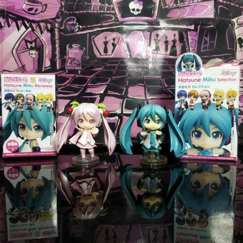 Nendoroid Petite Hatsune Miku Sakura Renewal Selection J Pop Di Carousell