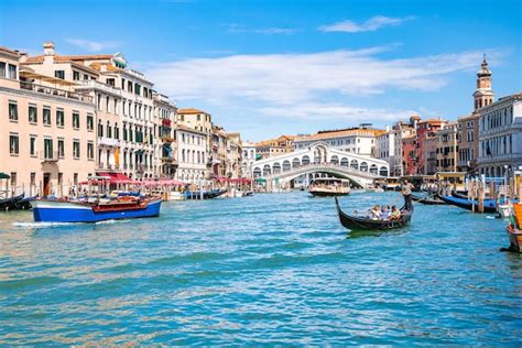 Premium Photo Traditional Gondola Near World Famous Canal Grande And