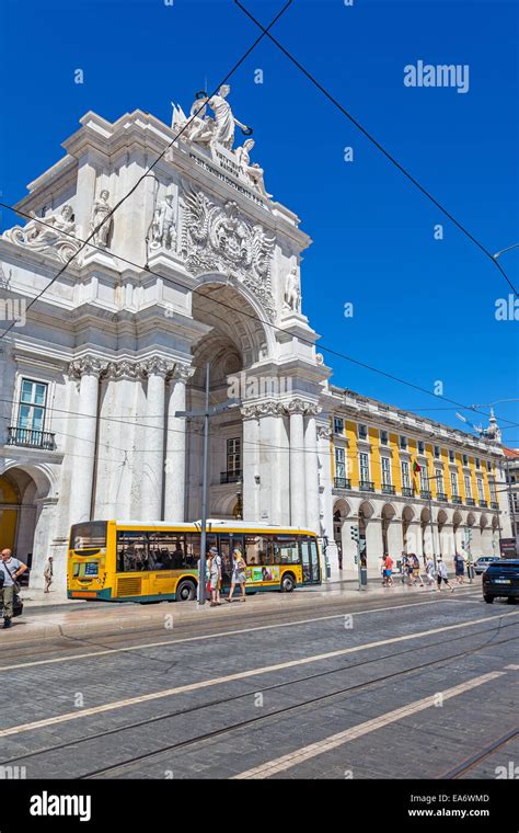 The Iconic Rua Augusta Triumphal Arch Seen From Praca Do Comercio Or