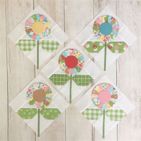 Bee In My Bonnet Cutie Pie Flowers Tutorial Flower Quilts Flower