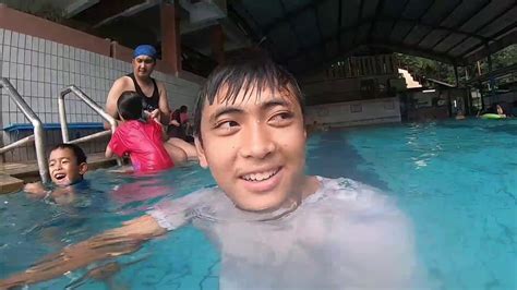 Berenang Di Kolam Renang Cipaku Bareng Adik Dan Sepupuku YouTube