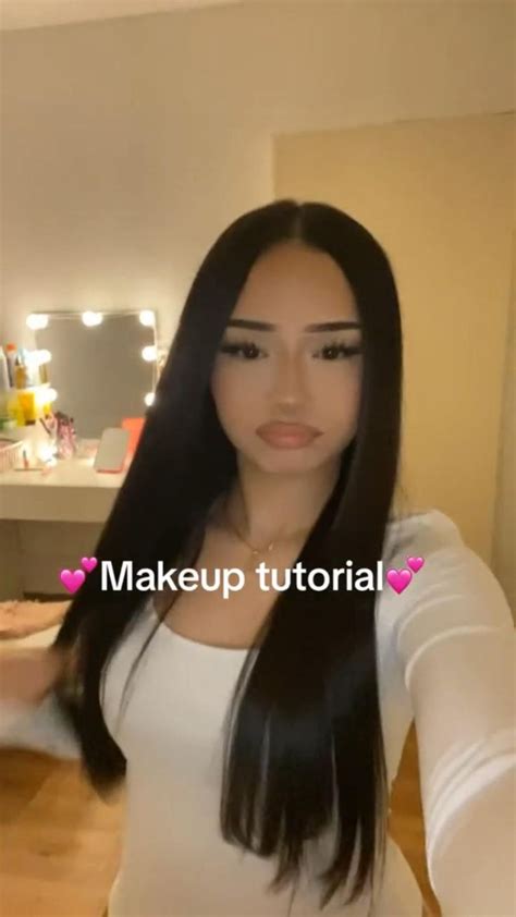 Full Face Of Makeup Tutorial In Latina Makeup Looks