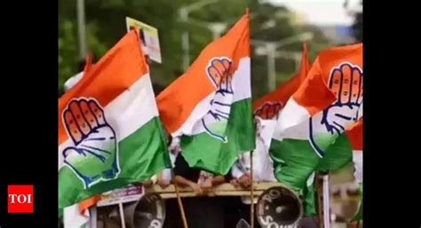 Tricolour Show Us Savarkar Pic With Tricolour Dares Congress Bhopal