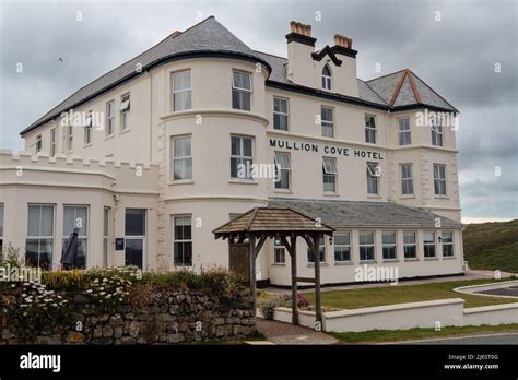 Mullion Cove Hotel, Mullion, Cornwall Stock Photo - Alamy