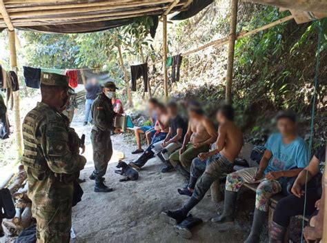 11 personas fueron capturadas por ejercer minería ilegal en el río